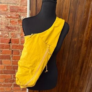 Unbranded slick utilitarian bag mustard color